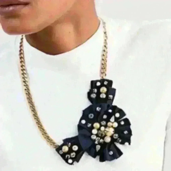 Stella and dot The French twist statement necklace - Picture 15 of 16